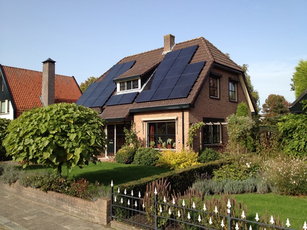 voorbeeld installatie zonnepanelen